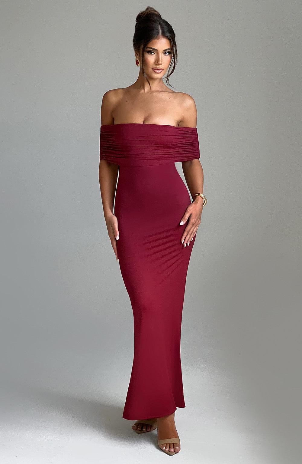 Bardot Off-Shoulder Capri Dress in Lightweight Fabric for Casual Wear