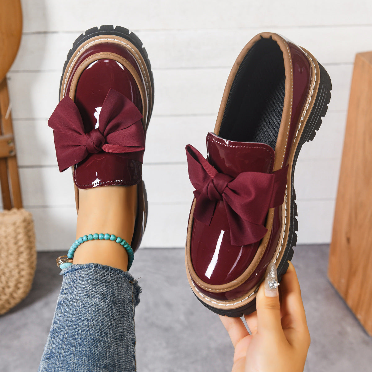 Retro Bowknot Thick-Soled Shoes for Women - Stylish and Comfortable Footwear for Casual Wear