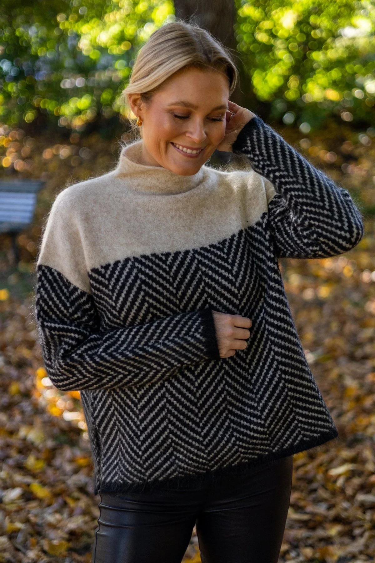 Chevron Turtleneck Sweater in Soft Knit Fabric for Women