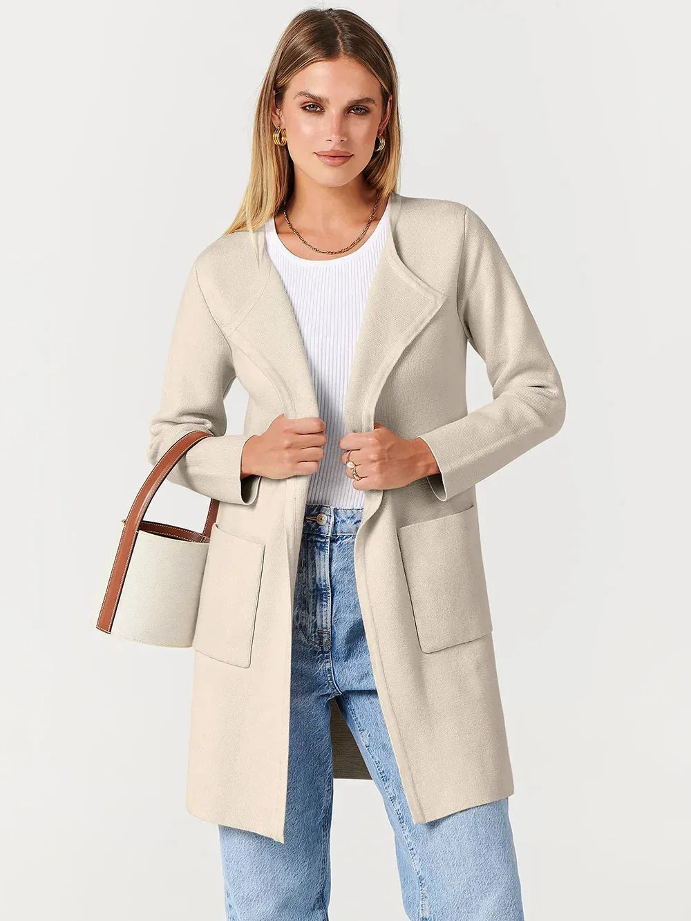 Elegant Lapel Coat in Soft Wool Blend for Women - Stylish Outerwear for Casual and Formal Occasions Cream