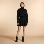Elegant Short Dress in Soft Fabric for Casual or Formal Occasions