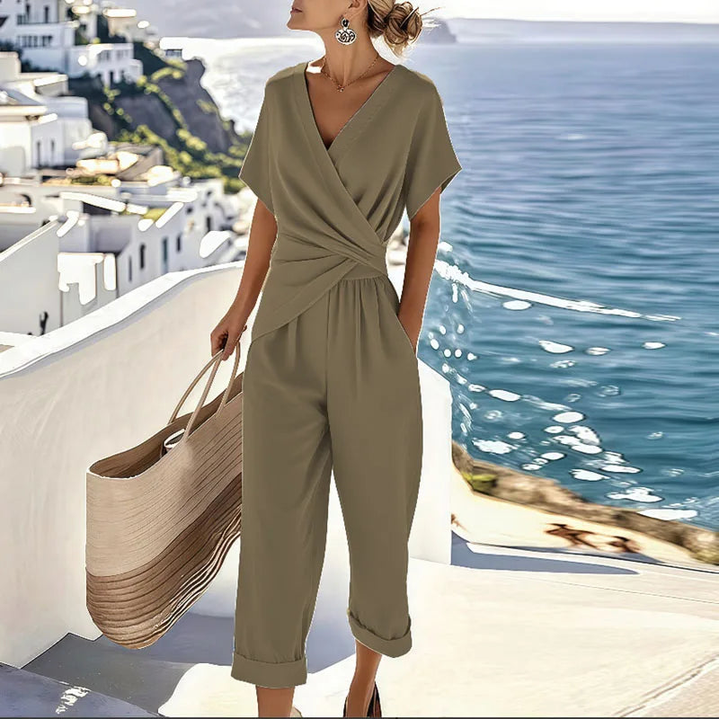 Elegant Two-Piece Set | Soft Fabric | Chic Design | Versatile Outfit for Any Occasion