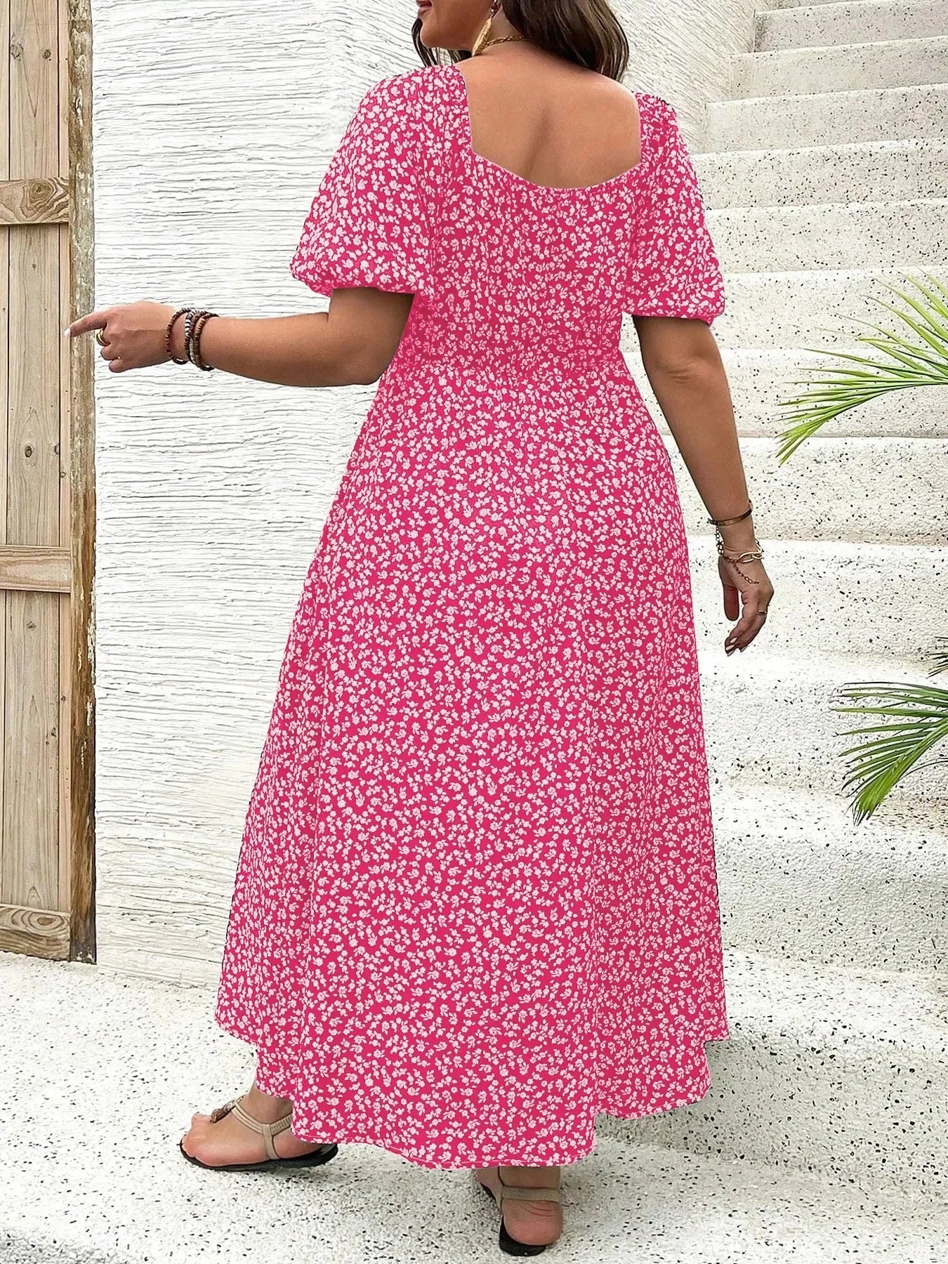 Floral Ditsy Print Maxi Dress for Women - Lightweight Summer Style - Perfect for Casual Outings and Beach Wear