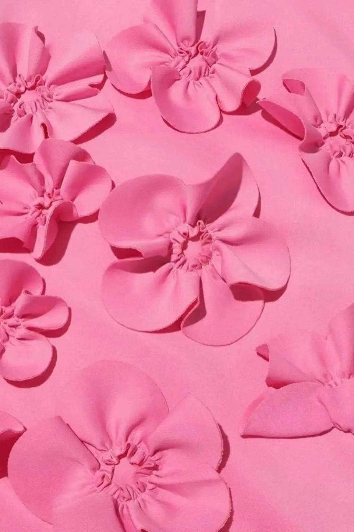 Flower Embellished Sleeveless Maxi Dress for Summer Evening Events - Elegant Floral Design in Lightweight Fabric