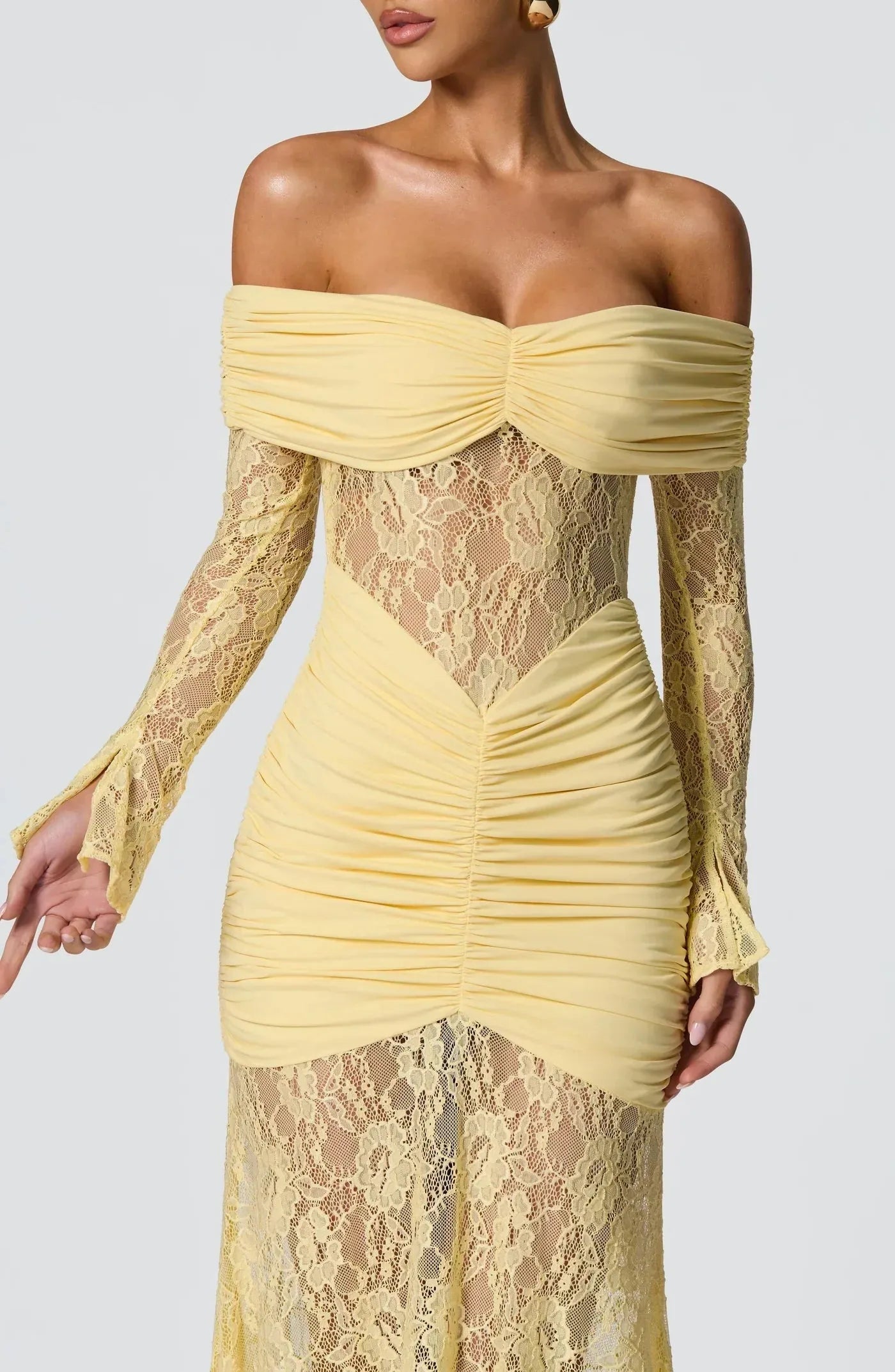 Lace Evening Gown for Women - Elegant Formal Dress for Special Occasions