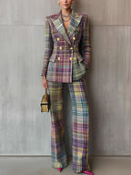 Luxe Women's Suit in Soft Fabric - Elegant Business Attire for Professional Wear