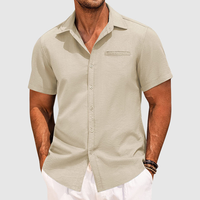 Men's Lightweight Polyester Short Sleeve Button-Down Shirt for Casual Summer Wear