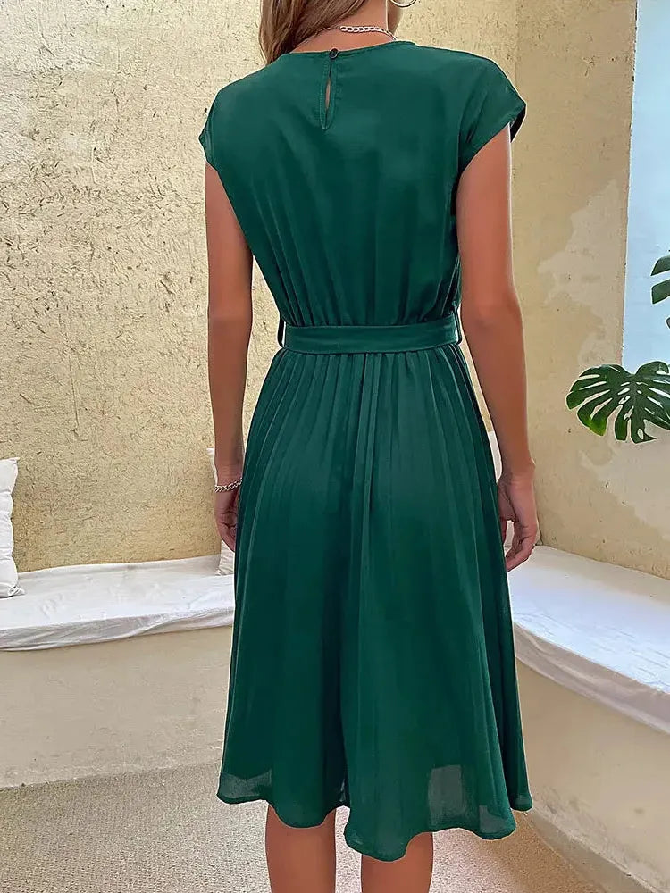 Plissiertes Minikleid aus leichtem Material – Kurzärmlig für den Sommer 2026