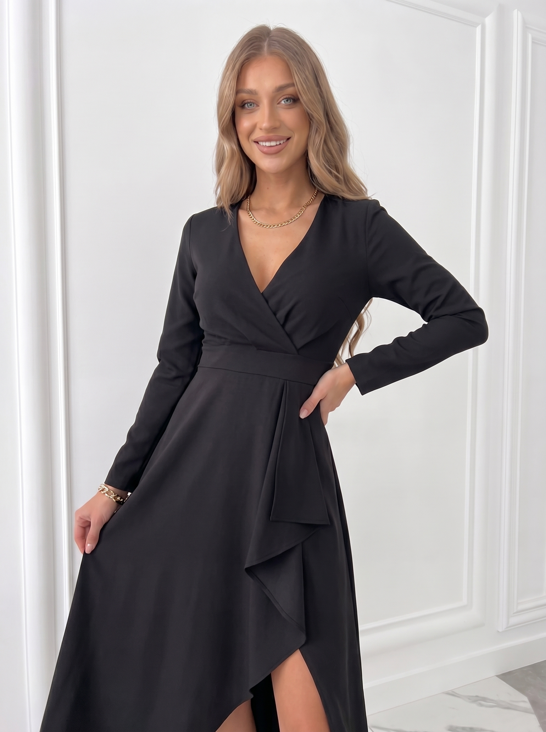 V-Neck Sheath Midi Dress in Elegant Fabric with Slit Design for Formal Events and Special Occasions