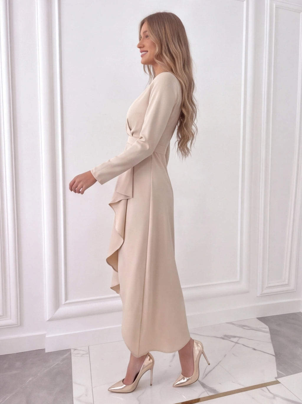 V-Neck Sheath Midi Dress in Elegant Fabric with Slit Design for Formal Events and Special Occasions