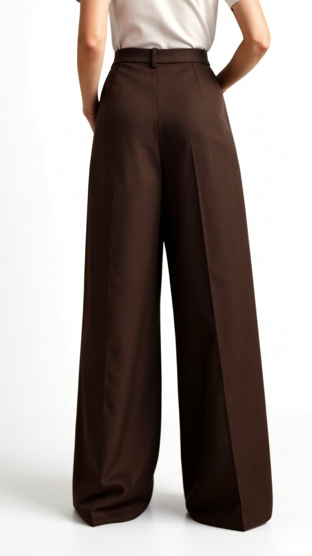 Wide-Leg Trousers for Women - High Waist with Pleats and Side Pockets - Versatile Casual or Office Wear